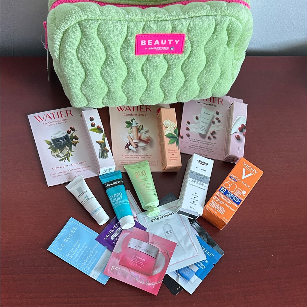 15 pieces skincare samples with green pouch